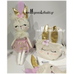 Πασχαλινή λαμπάδα για κορίτσι με χειροποίητη κούκλα Ροζ λουλούδι «Κουνελάκι – Λαγουδάκι» με όνομα και ανάλογο τσαντάκι ώμου