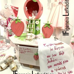 Χειροποίητη ποδιά βάπτισης για νονό / νονά  "Φράουλα / strawberry"